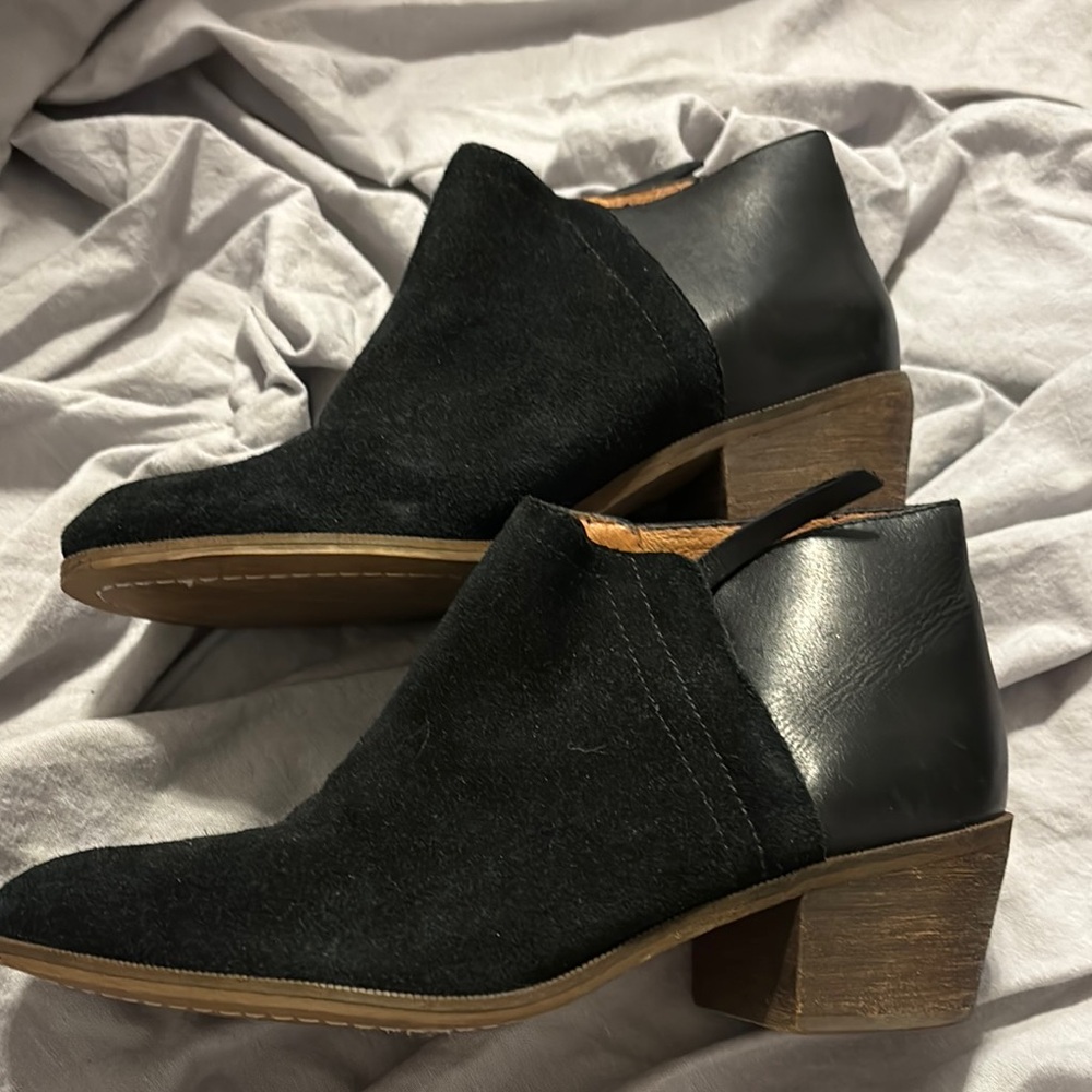 Madewell leather and  Suede Ankle Boots